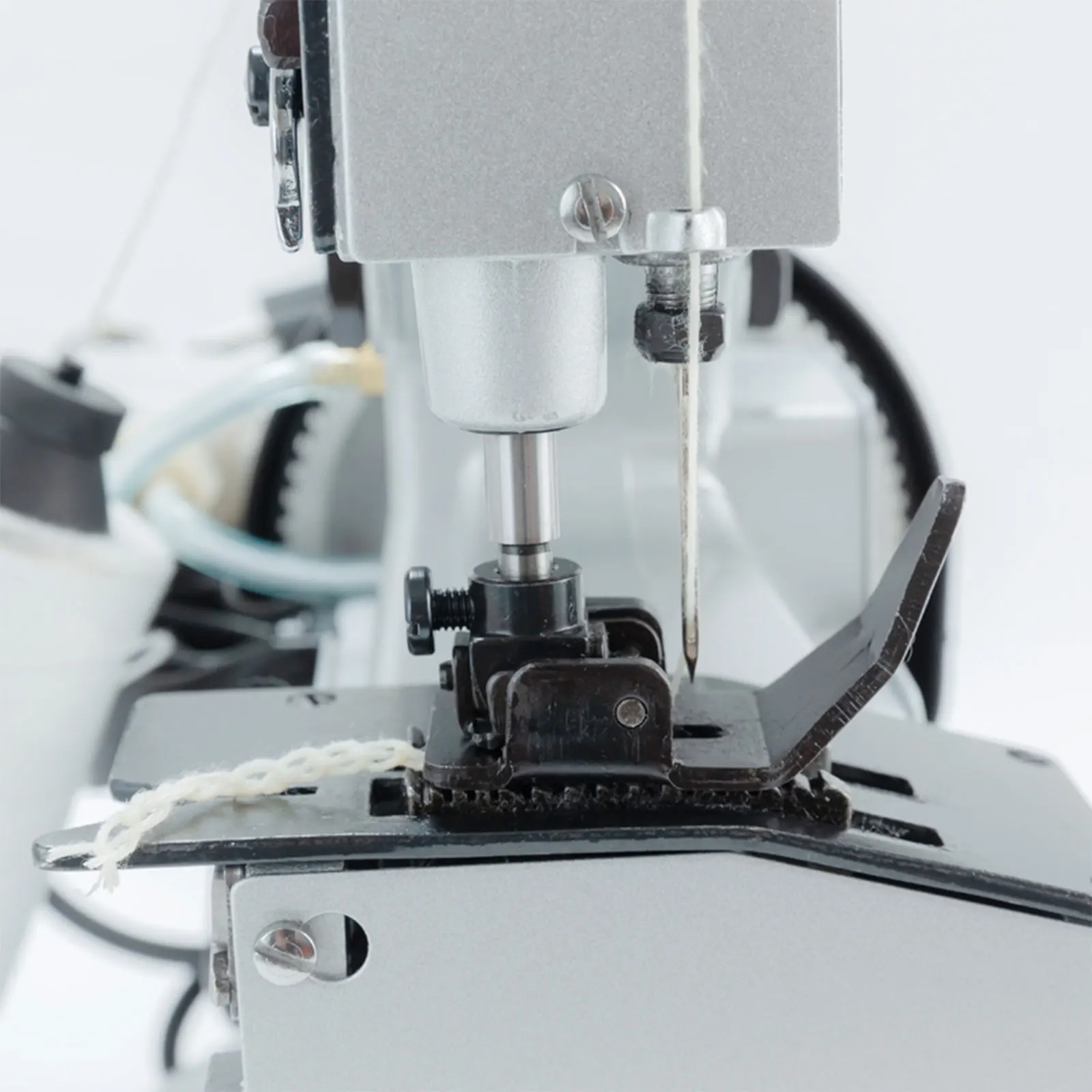 GK26-1A Bag Sewing Sealing Machine Rice Woven Bag Packaging and Sealing Tarpaulin Machine Electric Sewing Machine 220V EU Plug 5