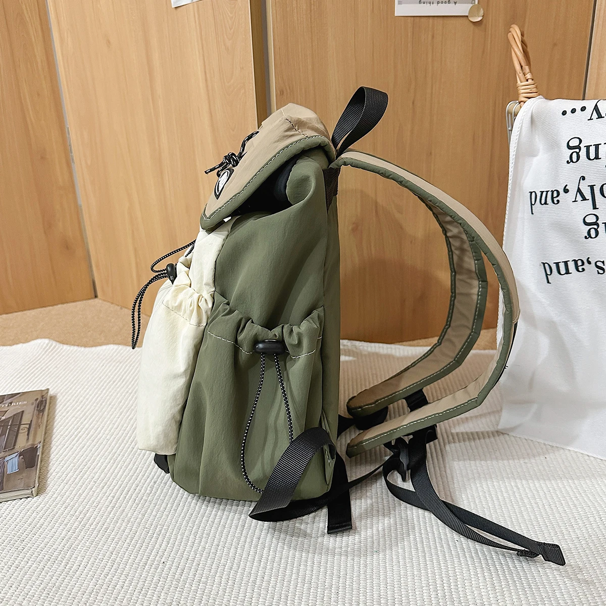 Outdoor Backpack Men's Contrast Color Retro School Bag Lightweight Travel Bag Sports Hiking Small Backpack Women