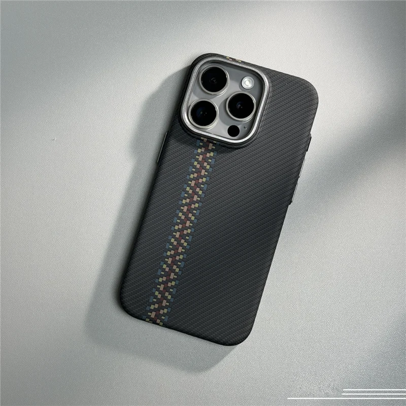 Custodia Design Aderente Custodia IPhone 15 Pro Max Molzar Con Vera Fibra Di Carbonio E Magneti MagSafe - Design Aderente, Protezione Anticaduta Cover Compatibile Accessori MagSafe