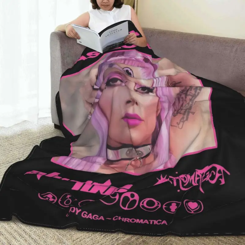 Lady Love Tour Gaga Born Way Stupid Bootleg ��� ����Ʈ �ö��� ����Ʈ Ŀ�� ���, ���� ħ�ǿ�
