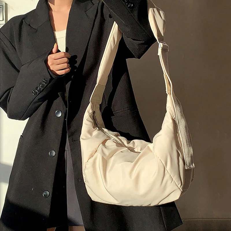 Winter New Women's Bag Large Capacity Casual Nylon Crossbody Bag Dumpling Bag High Grade Solid Color Shoulder Bags Tote Bags