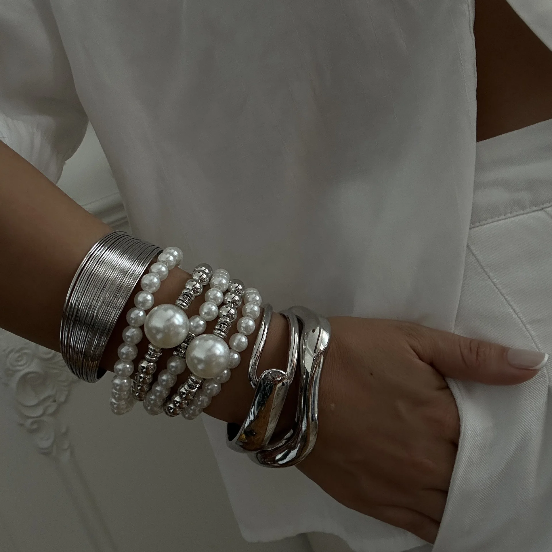 DIEZI Punk Hip Hop Multilayer Pearl Beads Strand Bracelet Fashion Silver Color Geometric Spring Bangles for Women Men Jewelry