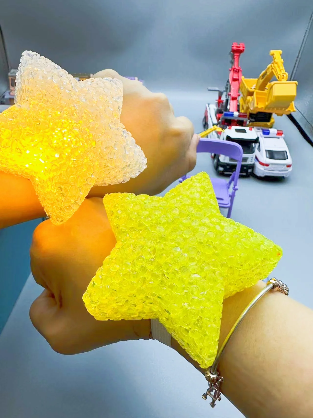 Ambiance props illuminated star lights Stage dance performance chorus wrist star lights decoration