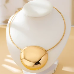 Elegant Geometric Glossy Necklace for Women - Perfect for Everyday and Vacation Wear (Gold - color)