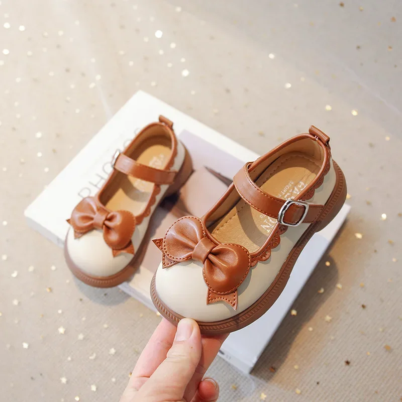 

Spring Autumn Baby's New Shallow Mouth Comfortable Casual Walking Shoes Girls' Fashion Stage Performance Princess Shoes