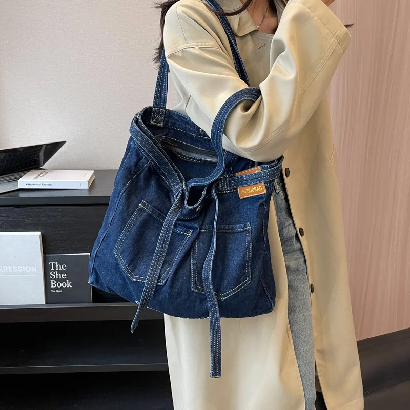 

2023 New Retro Washed Denim Bag with Large Capacity Fashionable And Casual ToteBag College Student Class ShoulderBag