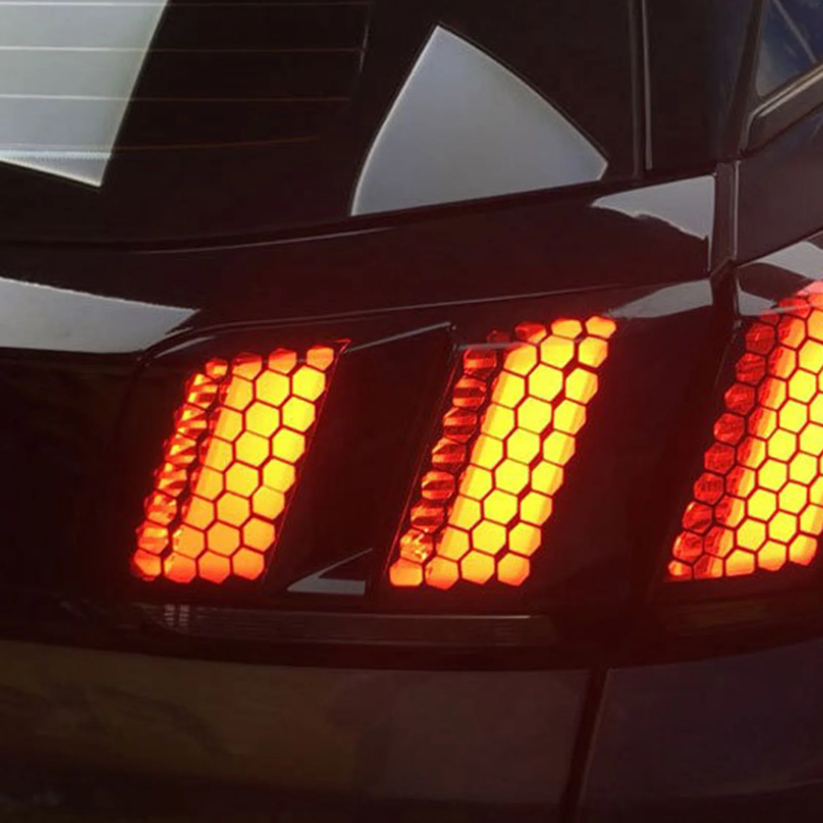 Car Rear Tail Light Lamp Stickers Honeycomb Type Auto Decal Fog Light Smoke Film Decoration Wrap Decal Car Exterior Accessories