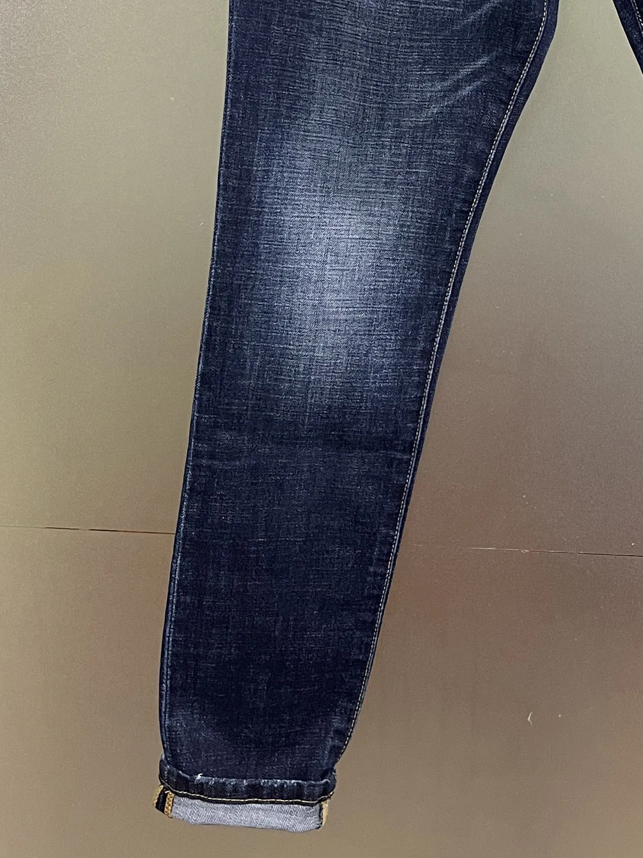 2024 Spring/Summer New D2 Jeans Trendy Men's Washed and Worn Hole Patches with Speckled Ink 3D Cutting Small Feet Deep Blue