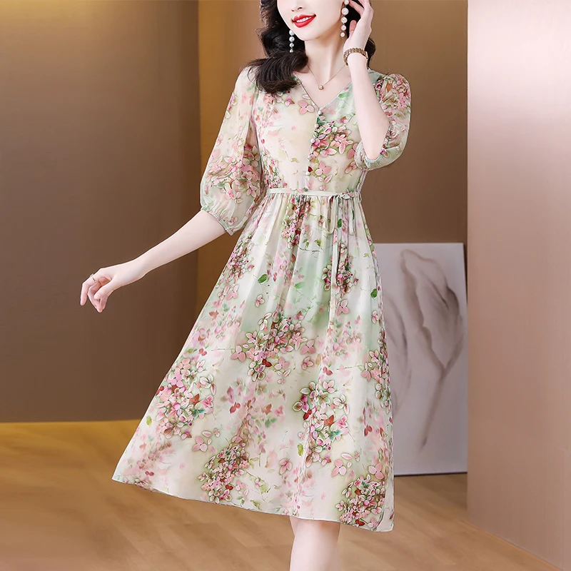 

2023 New Real Silk Dress Women's V-Neck Temperament Foreign Mulberry Silk Flowers Loose Beach Style Fake Casual Dress