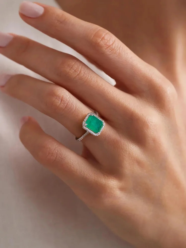 Elegant Green Square Gemstone Ring in 925 Sterling Silver – Luxury Women's Engagement and Wedding Jewelry