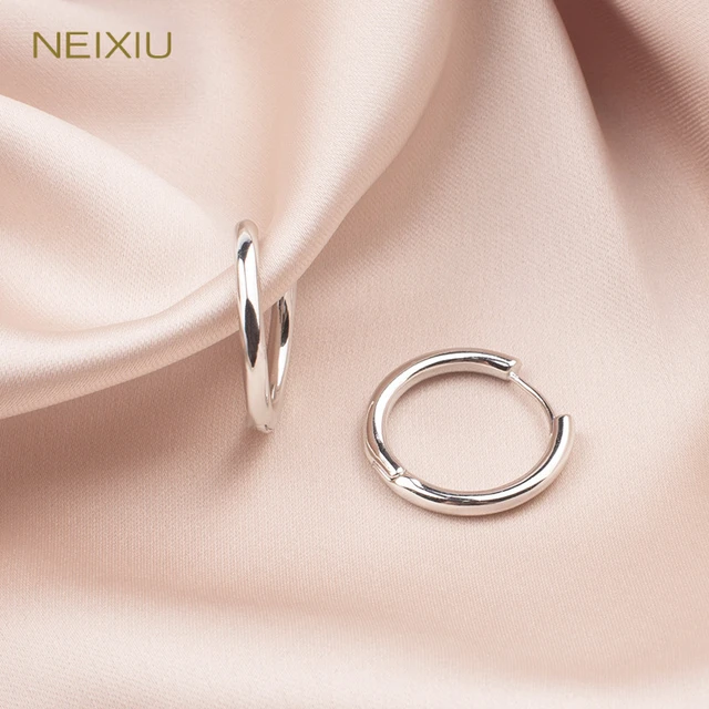 Neixiu 925 Sterling Silver Fashion Classic Glossy Petite Hoop Earrings For Women Plating 14K Gold Ear Jewelry Gifts Wholesale