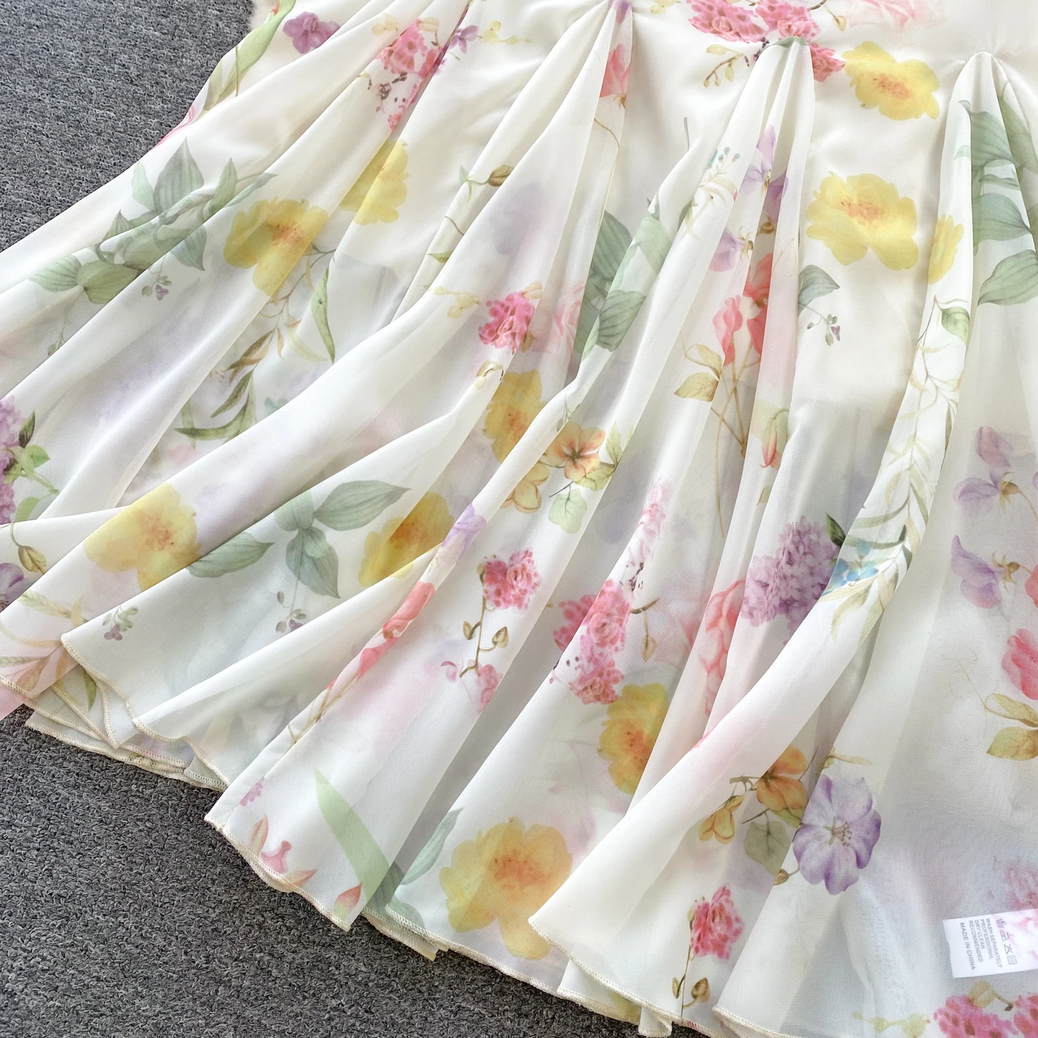 French Elegant Beach Dress New Women Sexy Floral Printed Slim Mid Length Ruffled Party Dresses Ladies Summer Long Robe