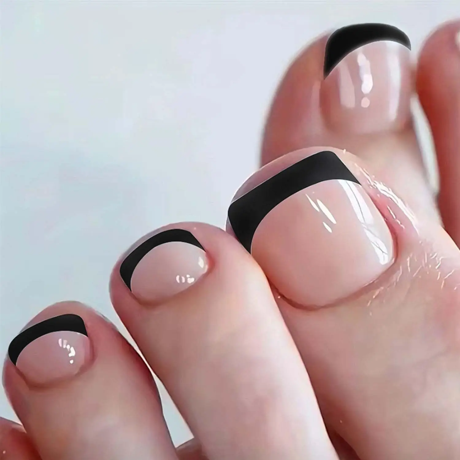 Trendy Toe Nails