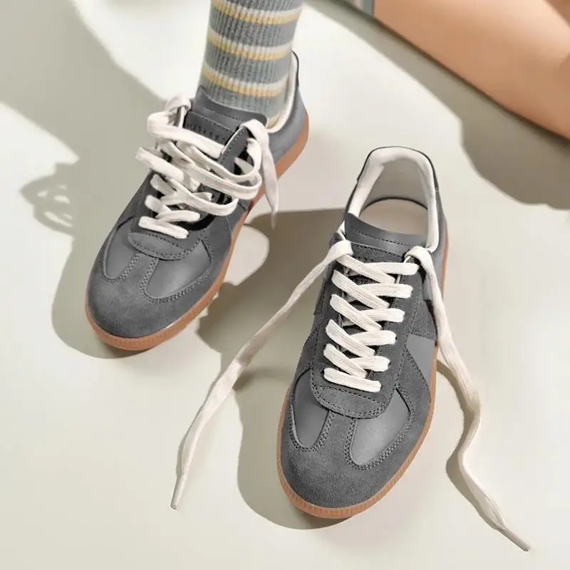 Classic Retro German Training Shoes, Women's Little White Shoes, Spring and Autumn New Versatile Lace up Genuine Leather Bo