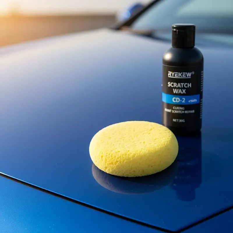 Il kit di riparazione graffi per auto viene utilizzato per riparare i graffi sulla superficie della vernice della carrozzeria e lucidare per rimuovere i graffi.