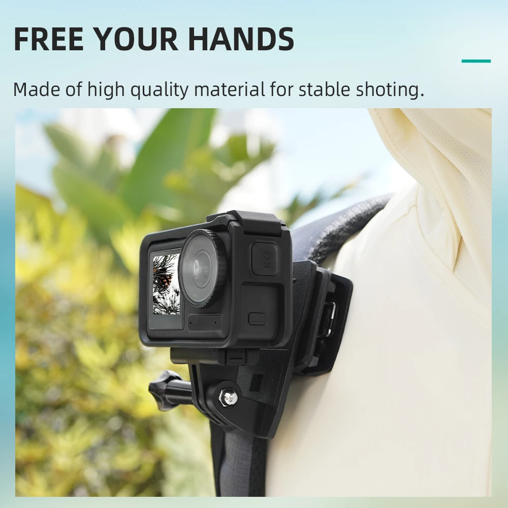 Clip magnétique pour sac à dos installé sur un sac, montrant sa compatibilité avec une caméra 360.