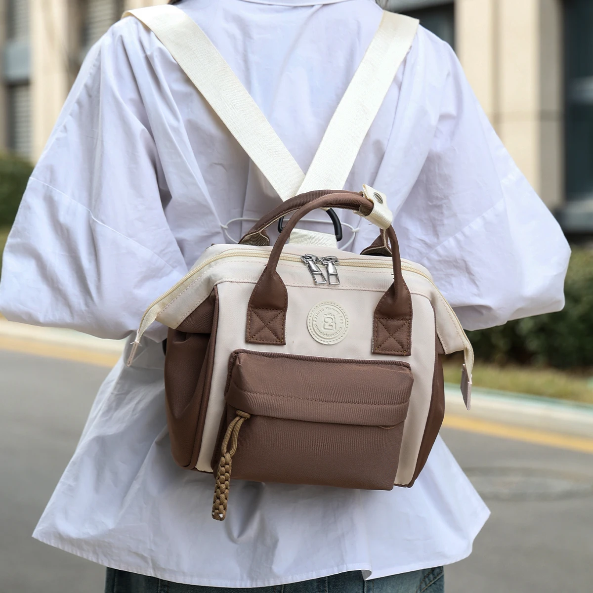 Fashionable Commuter Crossbody Bag Mobile Phone Bag Lightweight Multi-Functional Chest Bag Large Capacity Wear-Resistant Waterproof Shoulder Bag Multi-Functional Backpack