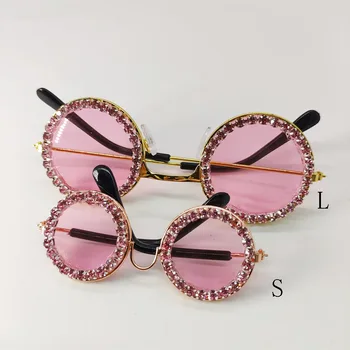 Lunettes de Soleil avec Diamants pour Petits Chiens et Chats - Élégance et Protection pour la Plage - 2025 - Doglovedesign : Vêtement et accessoires pour chiens