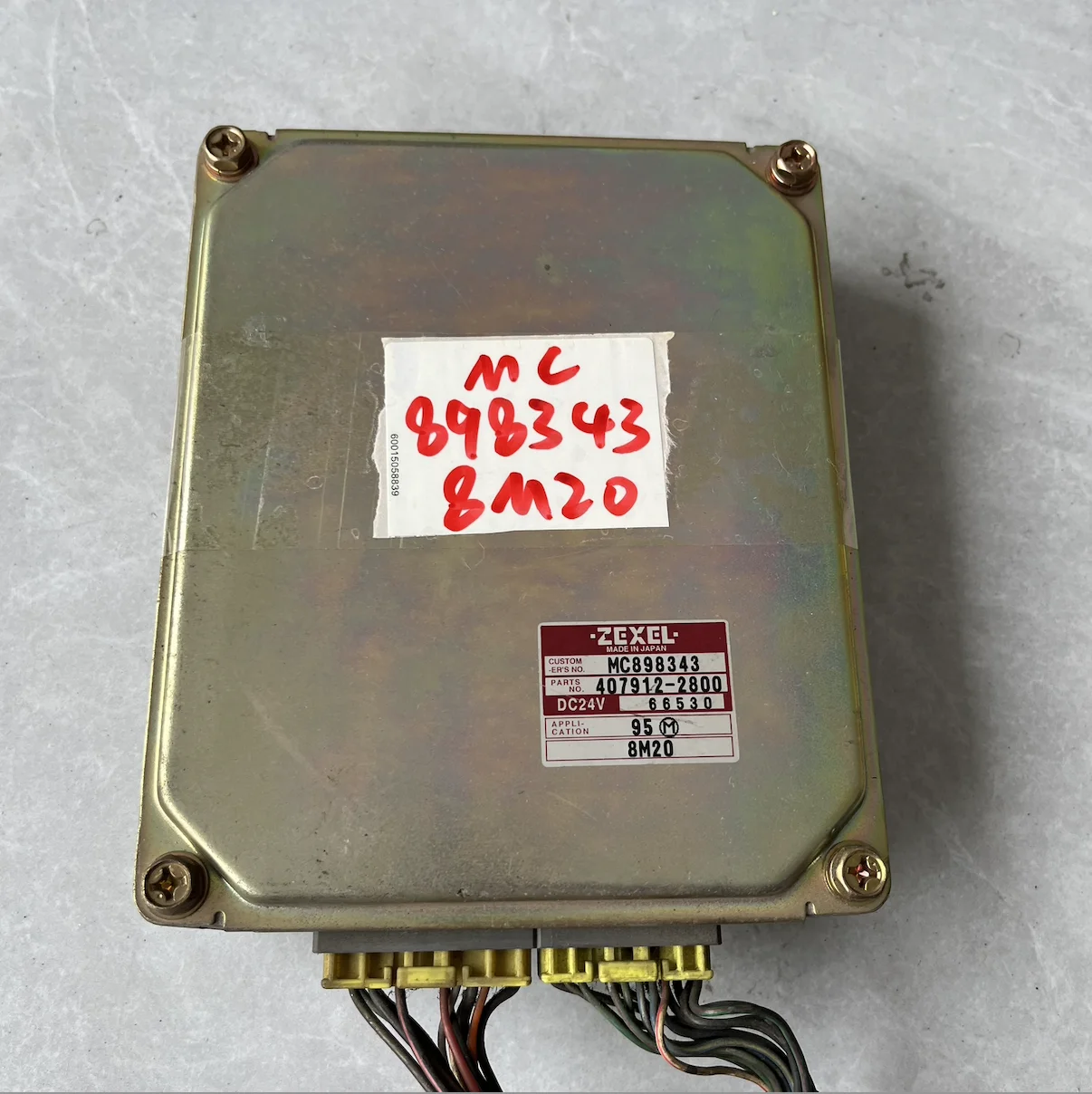 FUSO 8Ｍ20　エンジン　コンピューター FUSO 8M20 エンジン コンピューター Power Take-off M130s7 for Fuso