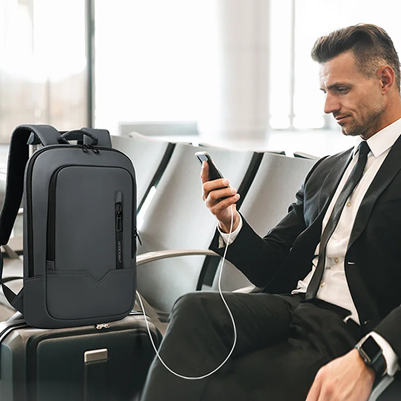 حقيبة ظهر أنيقة وعملية للرجال من Heroic Knight، من...