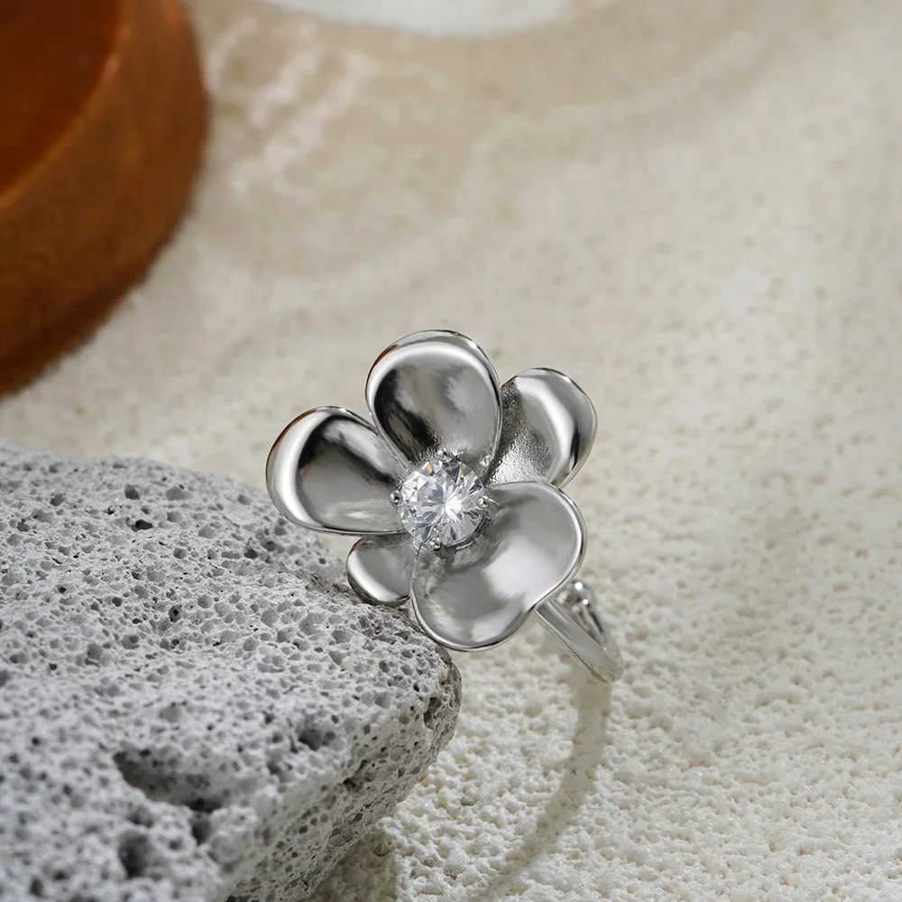 Charm Metal Petal Zircon Opening Rings for Women Stainless Steel 18K Gold Plated Flower Wedding Ring Unique Jewelry Accessories