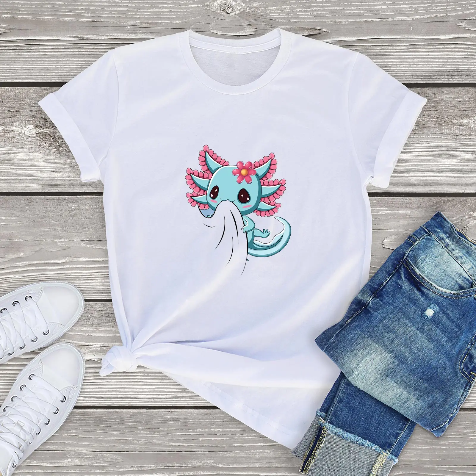 

Cute Giant Salamander Chewing on The Quilt 100% Cotton Male and female Short Sleeve T-Shirt Women Casual Streetwear Clothing Top