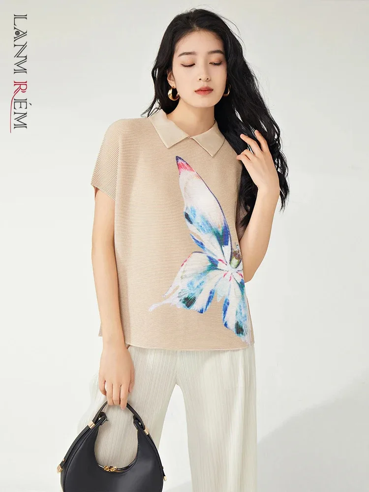 

LANMREM Pleated Butterfly T-shirt For Women Lapel Short Sleeves Casual Tops Versatile 2024 Female Summer New Clothing 2Z1468