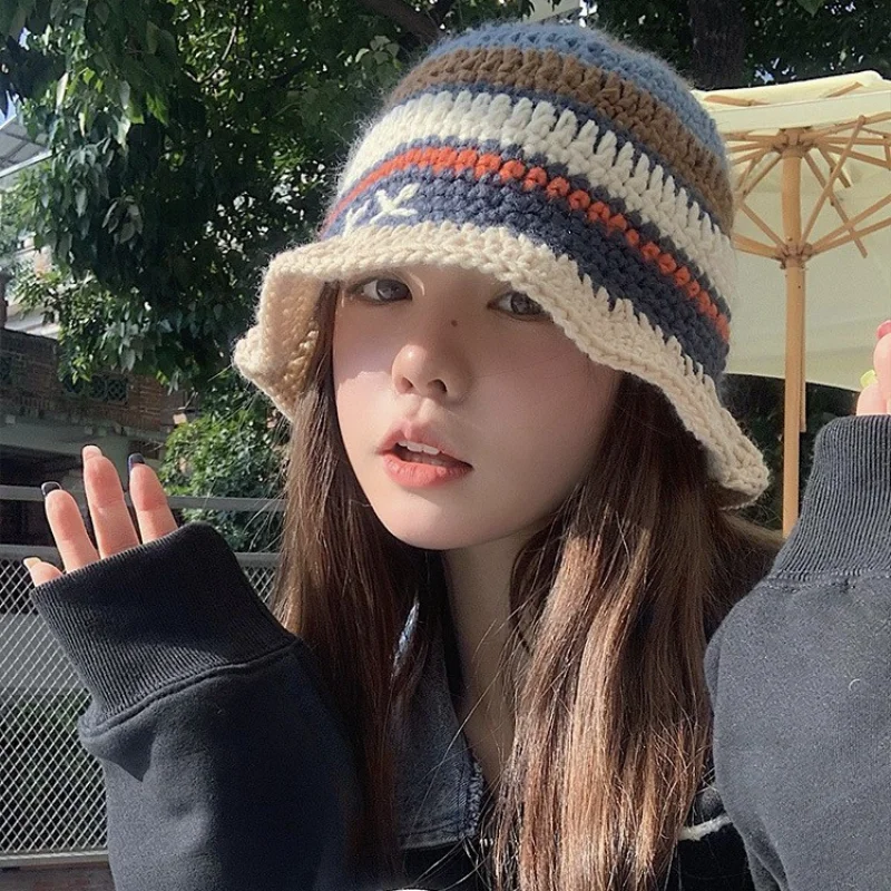 

Japanese Handmade Crochet Contrasting Striped Fisherman Hat Women Autumn and Winter Fashion Versatile Outdoor Knitted Basin Cap