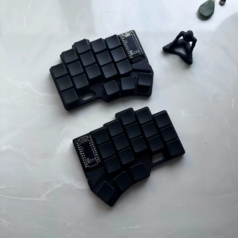 カスタマイズされた薄型キーボードキット,zmkワイヤレスホーン