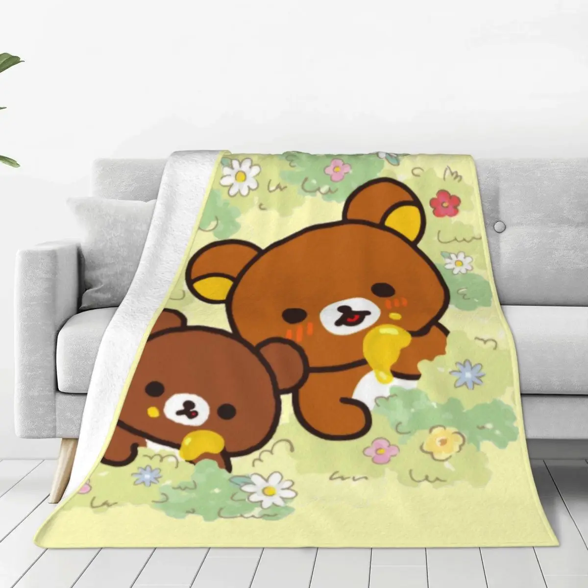 

Rilakkuma Kogumachan Eat Honey Blanket Plush Novelty Warm Throw Blanket for Home Restaurant Spring/Autumn