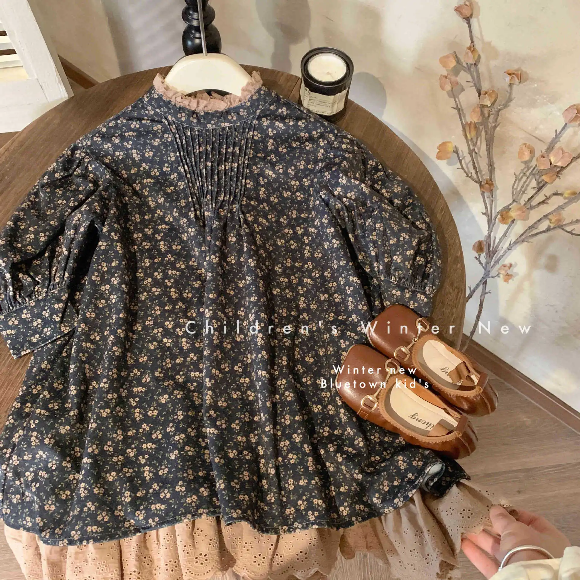 children's-clothing-girl's-dress-2024-new-spring-autumn-plush-thickened-retro-floral-long-sleeved-princess-skirt