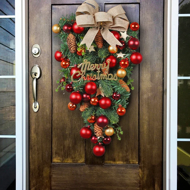 Corona Roja de Navidad para colgar en la puerta delantera, pino Artificial,  aguja, nieve, guirnalda, ventana, exterior, Año Nuevo, decoración del  hogar, 2023 - AliExpress