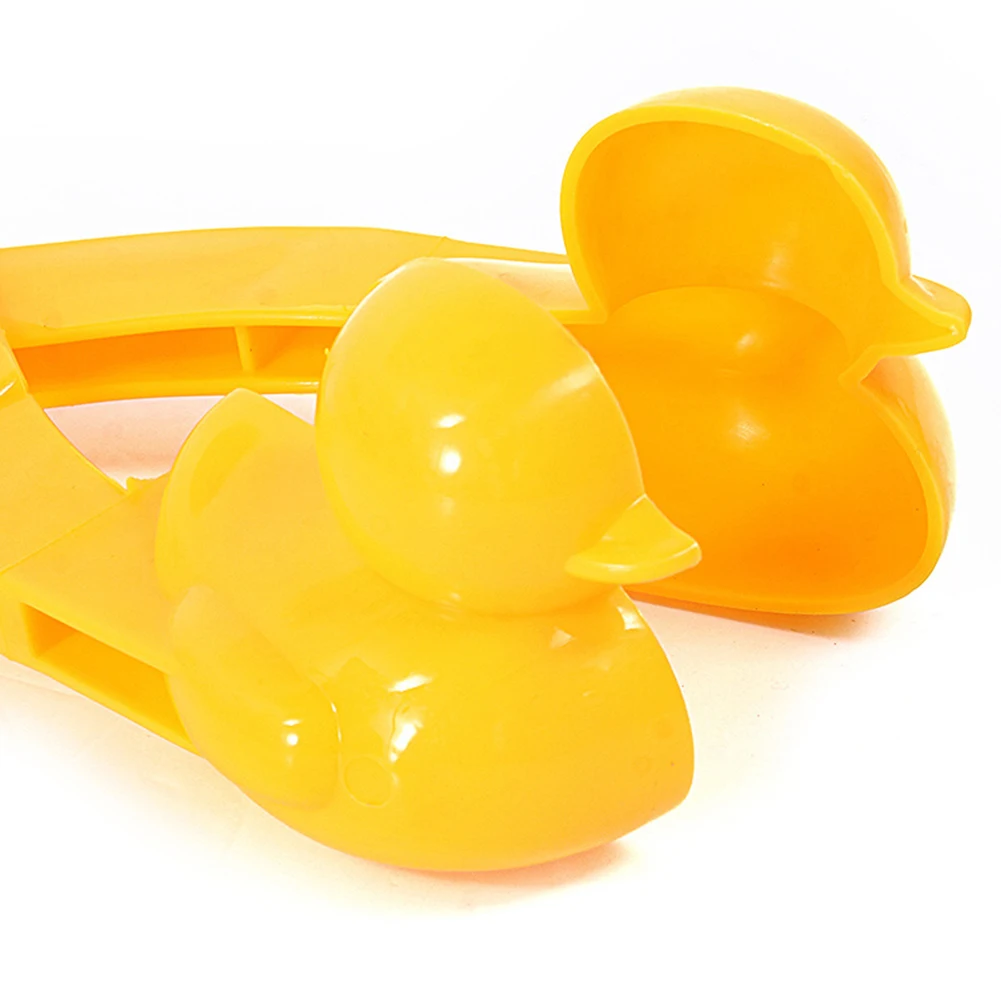 1Pcs Snowball Maker Clip For Kids Adult Heart Snowflake Duck Shape Clip Tongs for Outdoor Sand Snow Ball Mold  Sports