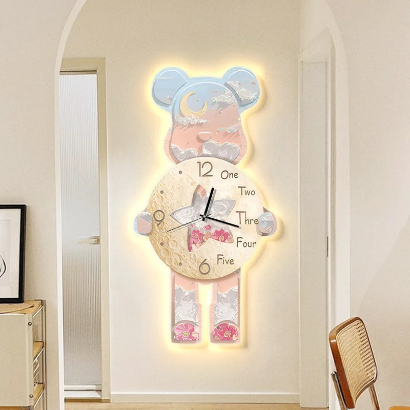 

Light Luxury Art Cartoon Bear Clocks, Wall Clock Modern Design, Living Room Decoration, Room Creative Clock Wall Lamp Mute