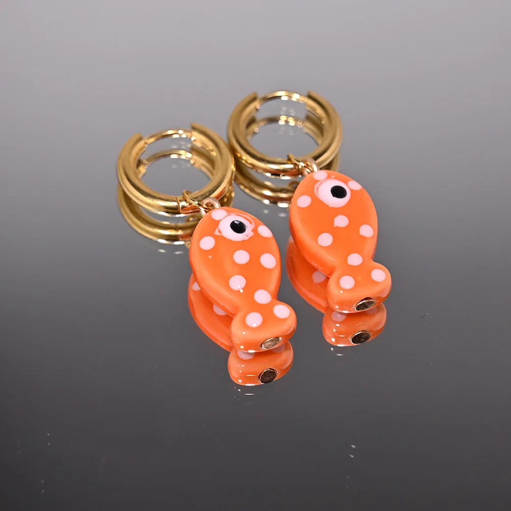Pendientes De Aro De Cerámica Con Diseño De Pez Para Mujer, Ligeros Y Cómodos, Cierre Tipo Hebilla, Accesorio Versátil Y Elegante