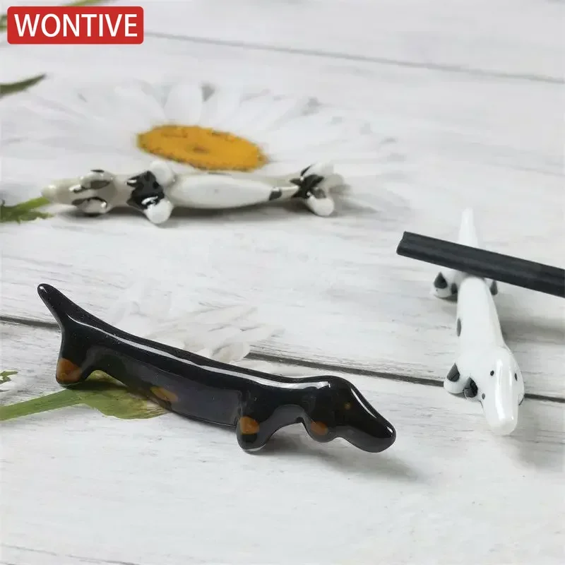 Set of 4 Retro Ceramic Dachshund Chopstick Holders - Cute Table Decoration
