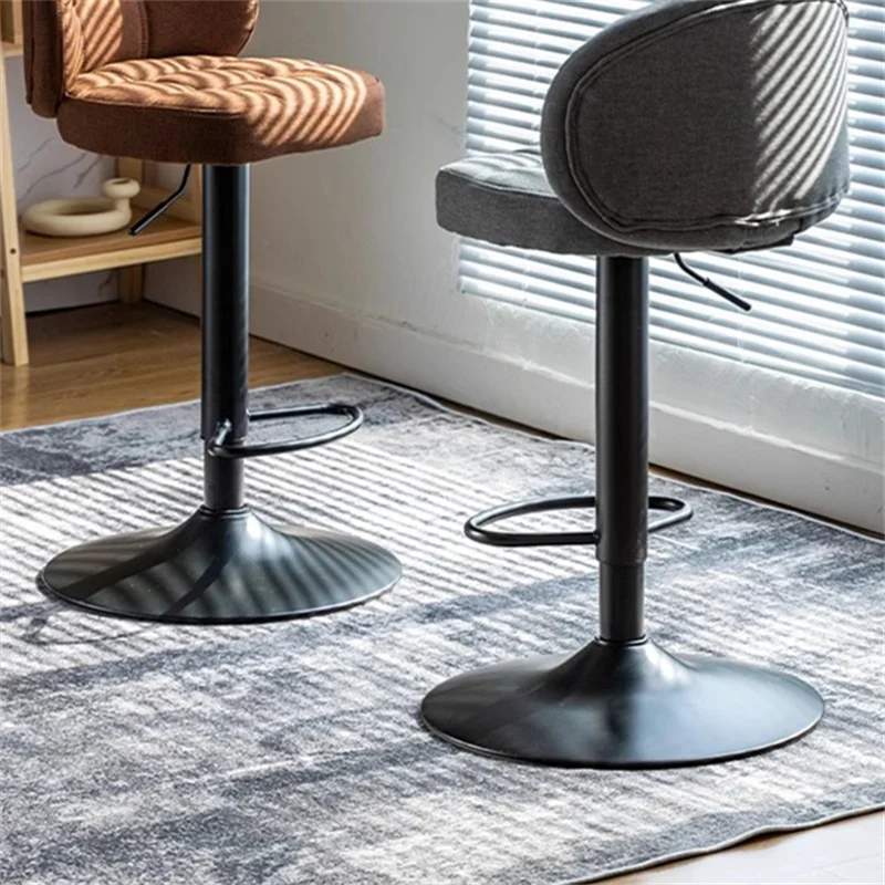 Рисунок 6 - Дизайнерские регулируемые барные стулья