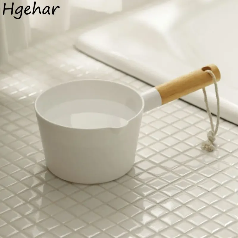 Japan Style Large Water Ladles Wood Handle Portable Scoop Kitchen Tools Household Multi-function Shampoo Dipper Bath Spoon