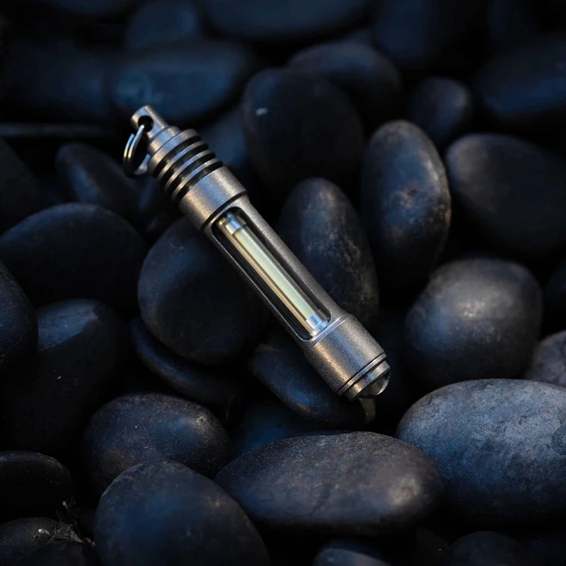 TEC-T323P Photon Fob Titanium Alloy Luminous Night Signal Light Luminous Self-illuminating Key Chain betalight 5
