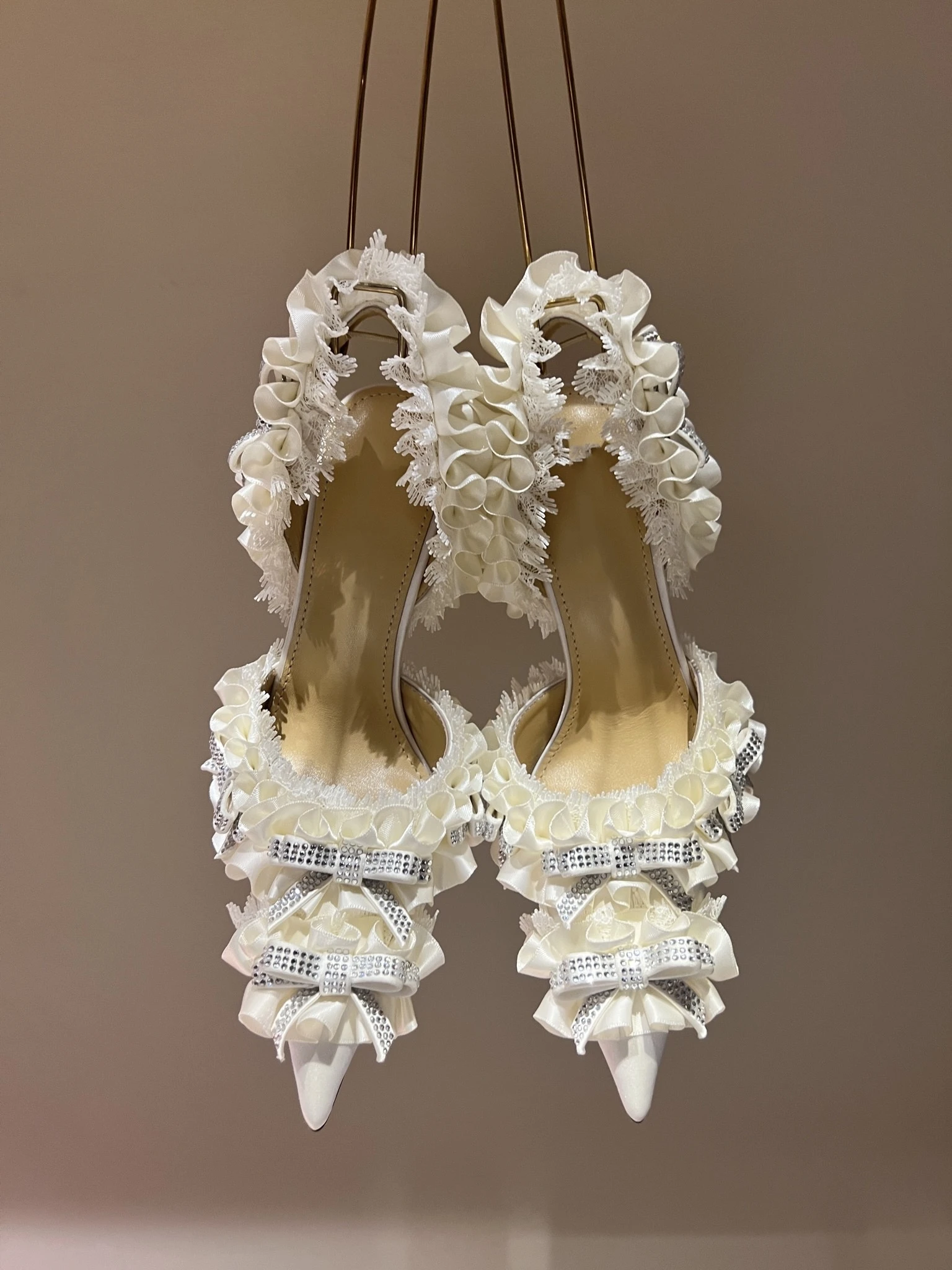 

ALA Rising|8.5cm High Heeled Sandals With Crystal Sweet Vintage Lace Evening Party Heel For Women Pink Princess Shoes With Bows
