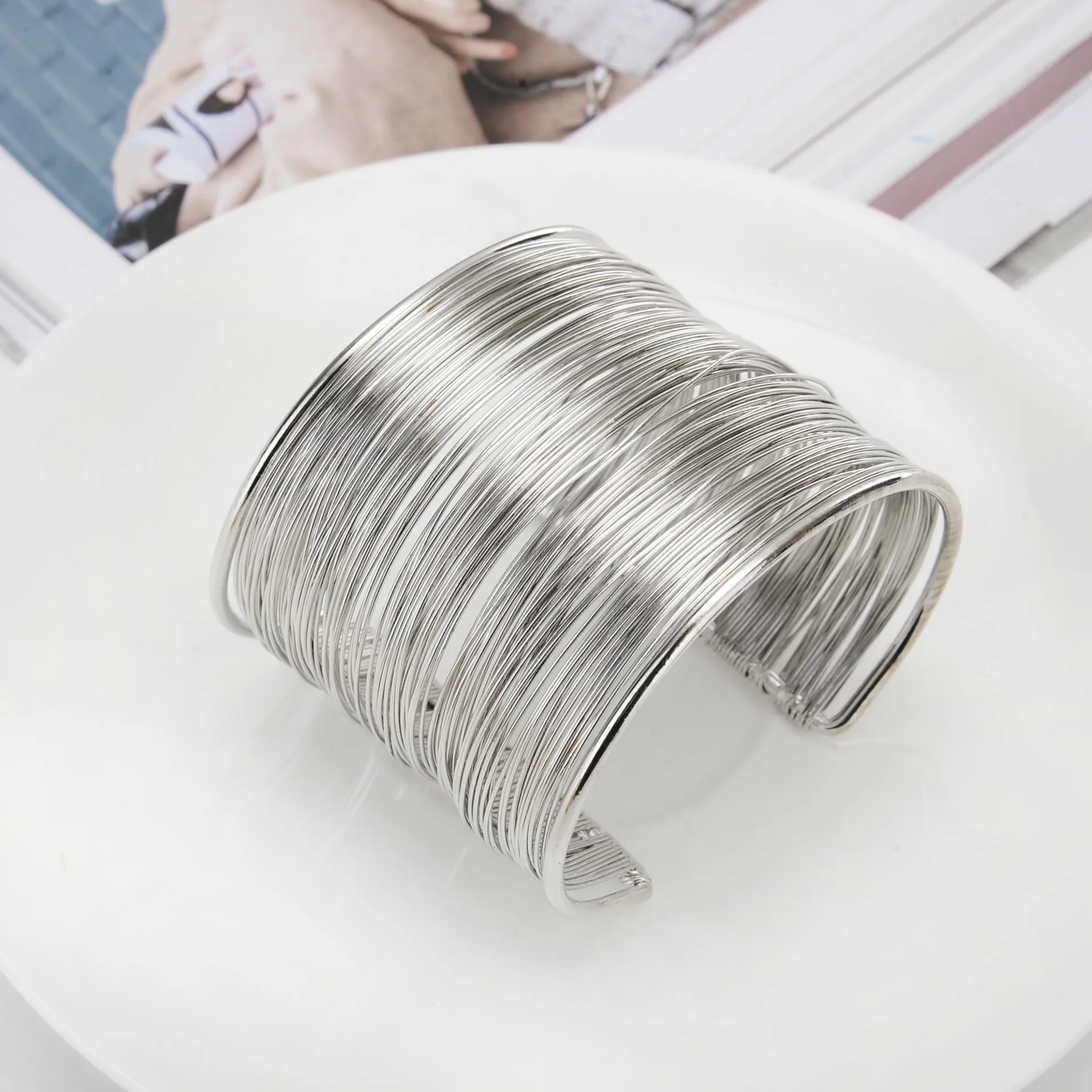 Fashion Punky Style Hollow Cuff Retro Braid Big Bangles For Women Charm vintage Multilayer Wide Bracelet