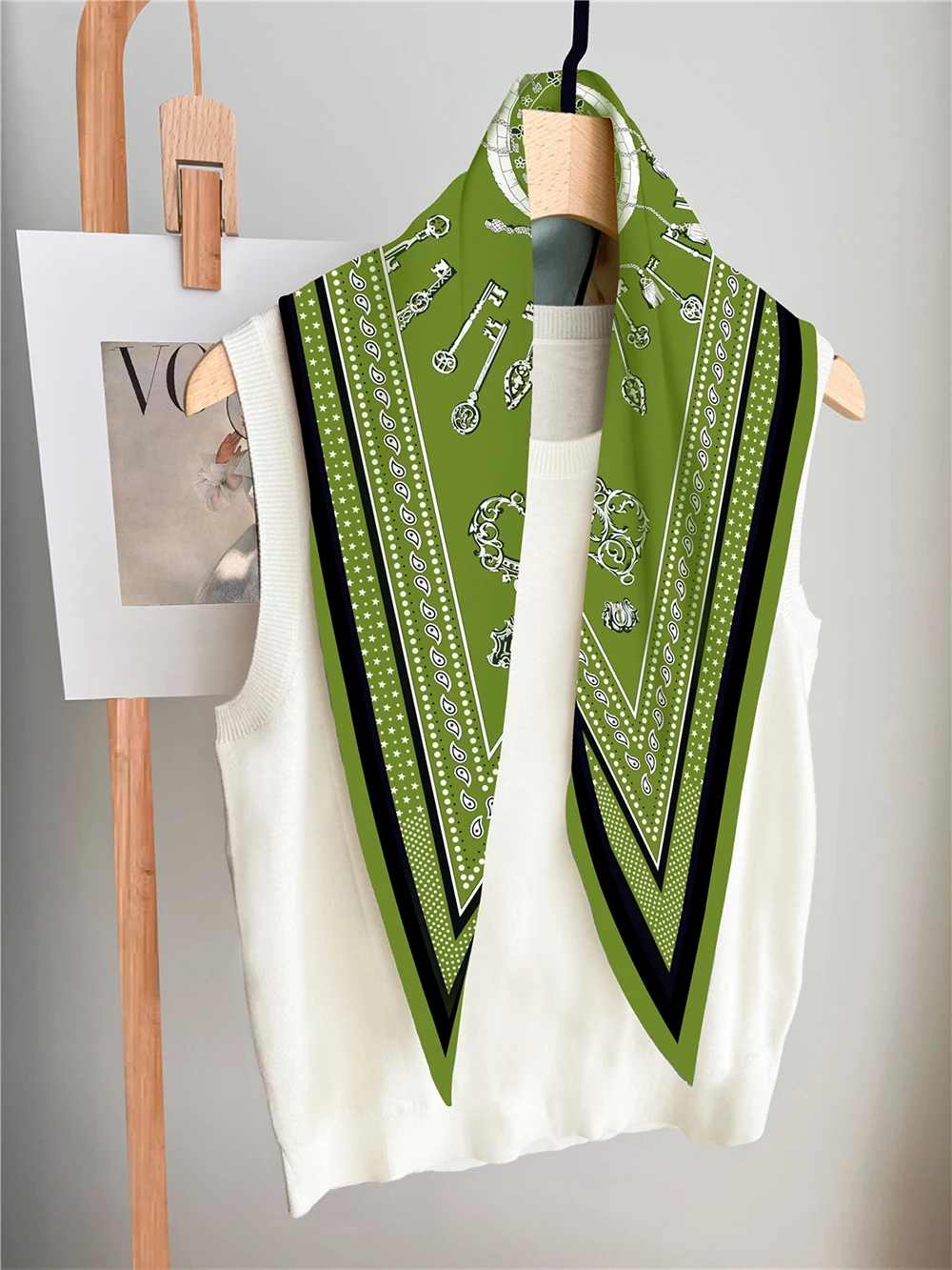 Four Seasons Wild New Live Selling Retro Classic Key Cashew Diamond Scarf Women's Twill Temperament Small Scarf Silk Scarf Scarf 6