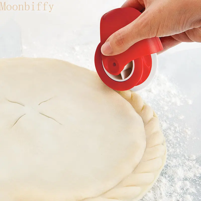 Creative Pizza Pastry Cutter Edge Wheel Roller Kitchen Cutting Wheel Pizza Roll Knife Baking Manual Twist Cut Kitchen Tool