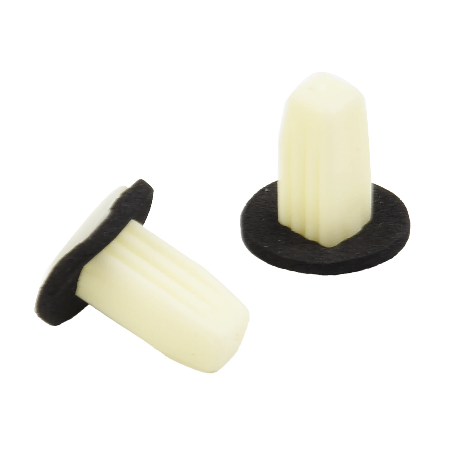 

Brand New Durable High Quality Clips Retainer Accessories Fittings Rear Lamp Replacement For Focus MK2 04 - 11