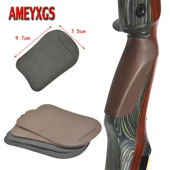 2pcs Tiro Con L'arco Arco Ricurvo Arco Tradizionale Riser Grip di Cuoio Protettiva Zerbino Maniglia di Prua antiscivolo Strumento di Caccia di Tiro accessori