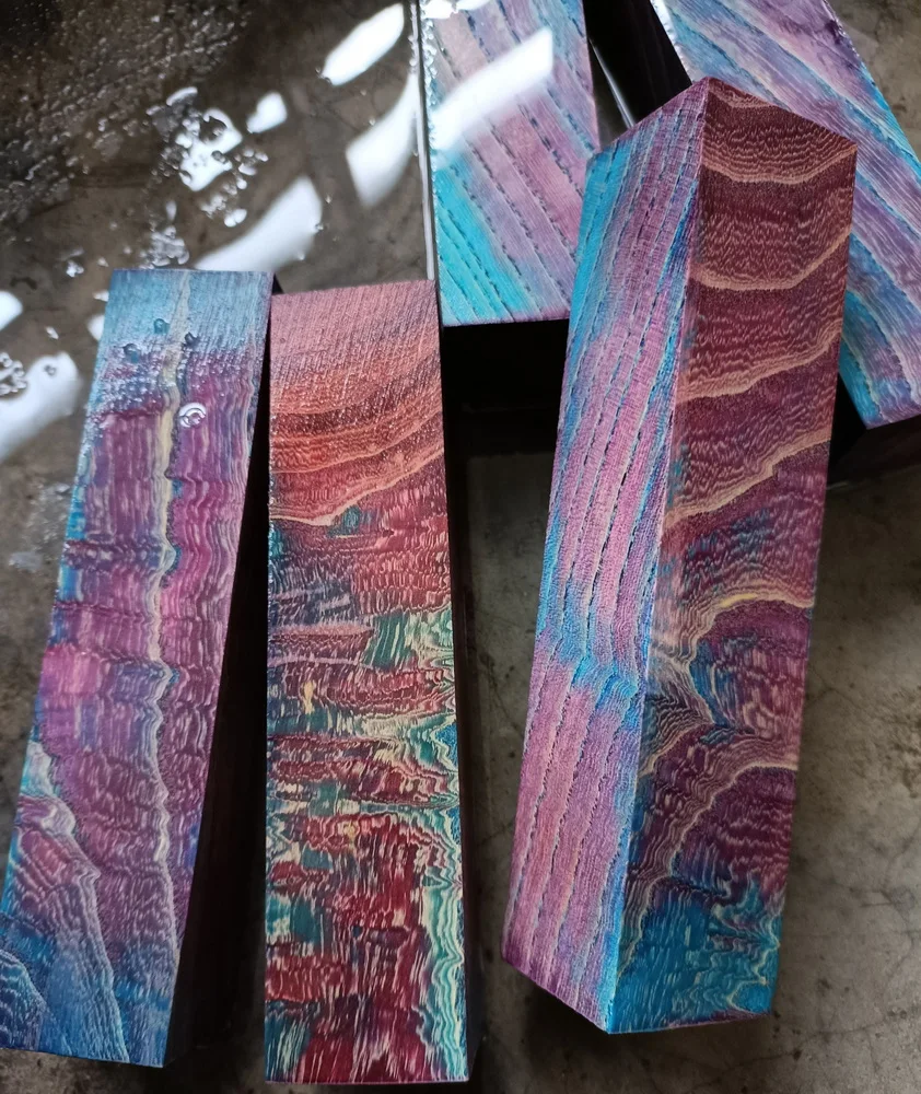 Description Picture 3 of item130x30x30mm Strange Wood Dazzling Blue-purple Color Wood knife Solid Raw Material Custom-Made Wooden Kitchen Knife Pen Handle