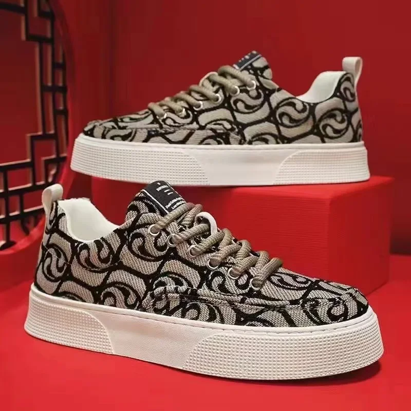 2024 New Men's Board Shoes Printing Embroidery Fabric Casual Shoes Low Top Soft Bottom Trendy Sporty Breathable Summer 4