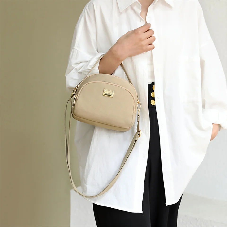 Large Capacity Messenger Bag Handbag Waterproof Nylon Shoulder Bag For Women Travel Tote Leisure Croosbody Bag