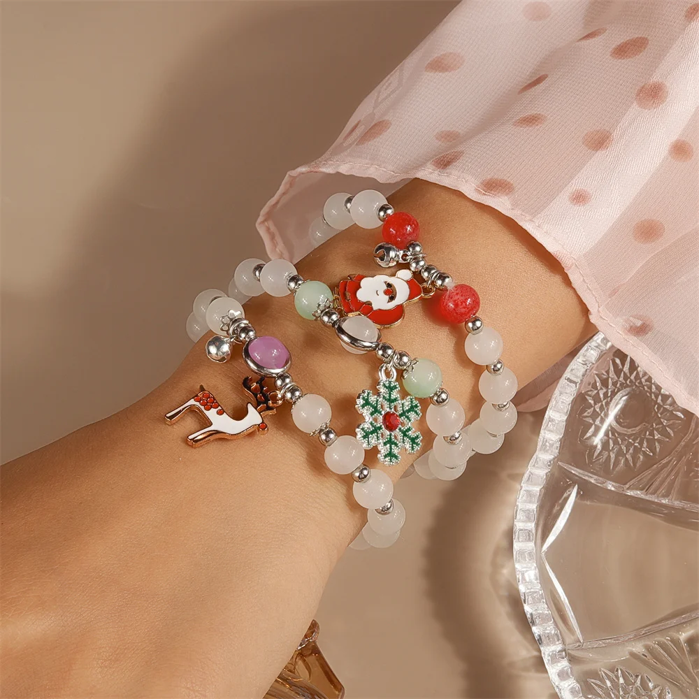 Leslie Mode Frohe Weihnachten Armband für Frauen Weihnachtsbaum Weihnachtsmann Hirsch Glocke Charm Armband Neujahr Schmuck Geschenke – Detail 3