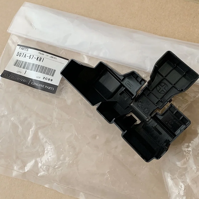 Battery Protection Cover/original Factor Positive Battery Fuse Terminal Cover Cap 1PCS for Mazda 3 6 CX-4 CX-8 CX-5 Atz Axela